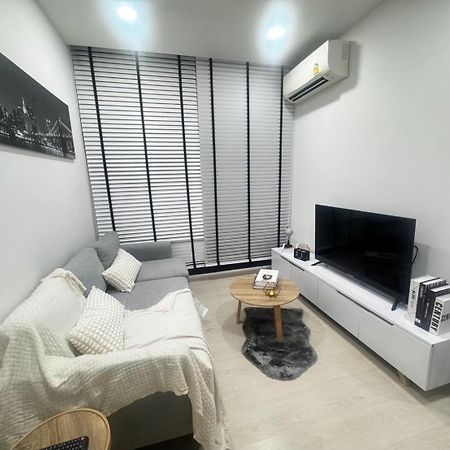 Ekamai 2 Bed Room Bangkok Exteriör bild